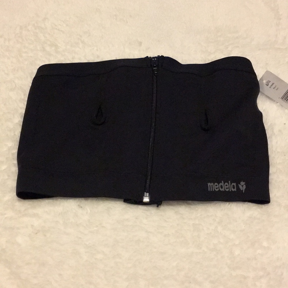 Medela pumping/breastfeeding bra